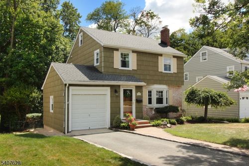 371 Essex Ave, Bloomfield, NJ, 07003-2866 | Card Image