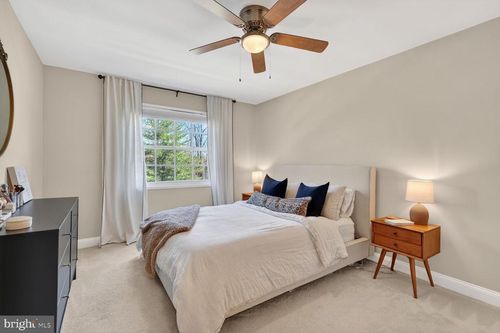 apt-201-1718 W Abingdon Dr, ALEXANDRIA, VA, 22314-1068 | Card Image