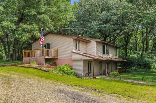 661 273rd Ave Ne, Isanti, MN, 55040-5328 | Card Image