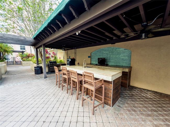 APT-3302 - 520 Se 5 Th Ave, Condo with 3 bedrooms, 2 bathrooms and null parking in Fort Lauderdale FL | Image 35