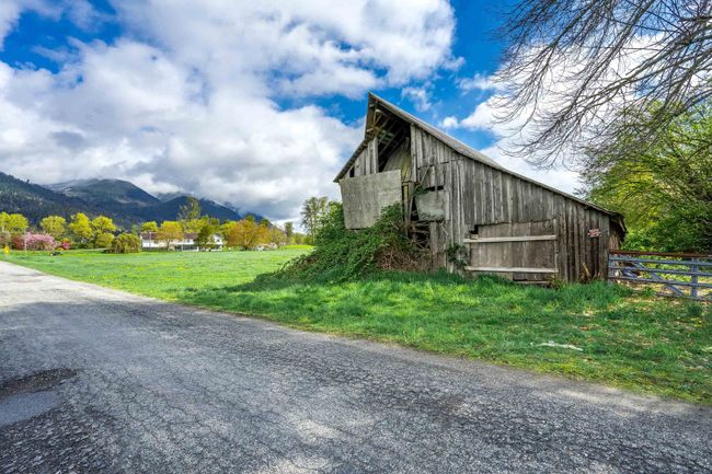 9356 Ross Road, House other with 3 bedrooms, 2 bathrooms and 10 parking in Mission BC | Image 31