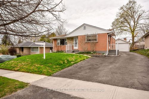 50 Marion Cres, Barrie, ON, L4M2L3 | Card Image