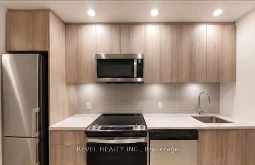 1205w-3 Rosewater St, Richmond Hill, ON, L4C5T6 | Card Image