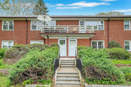 165-165 S Buckhout St, Irvington, NY, 10533-2209 | Card Image