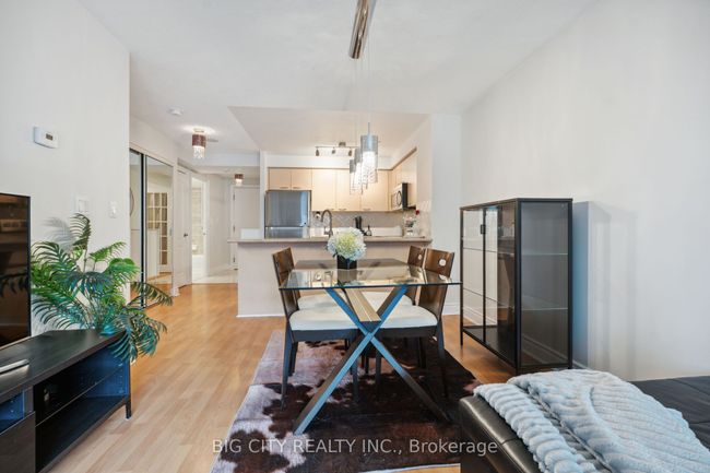 208 - 51 Saddlecreek Dr, Condo with 2 bedrooms, 1 bathrooms and 1 parking in Thornhill ON | Image 10