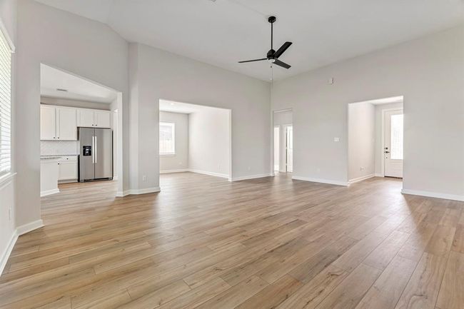 10518 Sutter Creek Dr, House other with 3 bedrooms, 2 bathrooms and 2 parking in Iowa Colony TX | Image 4