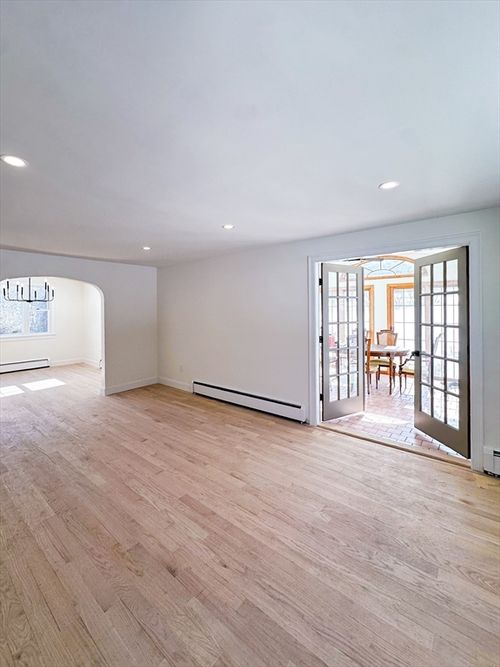 39 Prospect St, Auburn, MA, 01501-3337 | Card Image