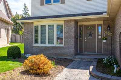 433 8 Th Avenue A E, House other with 5 bedrooms, 3 bathrooms and 6 parking in Owen Sound ON | Image 2