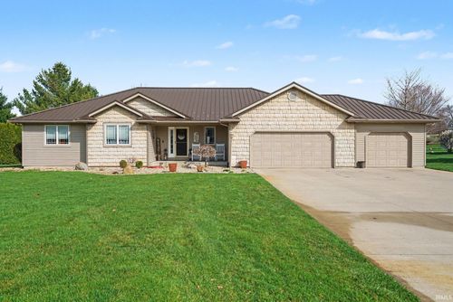 14541 Field Crest Ct, Middlebury, IN, 46540-8686 | Card Image