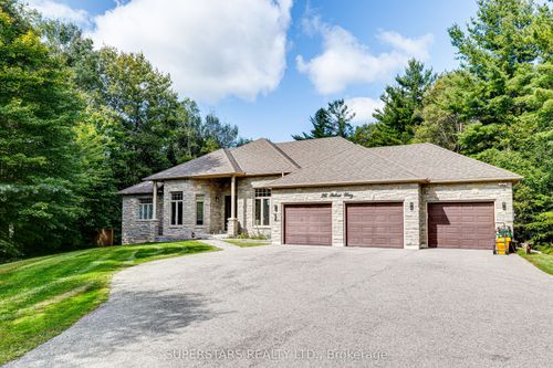 26 Pelosi Way, Mount Albert, ON, L0G1M0 | Card Image