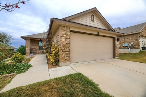 10104 Deer Chase Trl, Austin, TX, 78747-2763 | Card Image