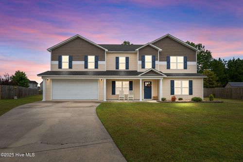 100 Forerunner Ct, New Bern, NC, 28562-4875 | Card Image
