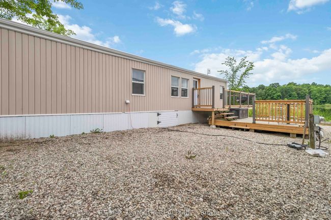 243 - 99 Fourth Concession Rd, Condo with 2 bedrooms, 1 bathrooms and 2 parking in Brant ON | Image 5
