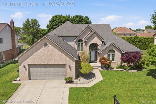 46547 Glen Eagle Dr, Shelby Township, MI, 48315-6120 | Card Image