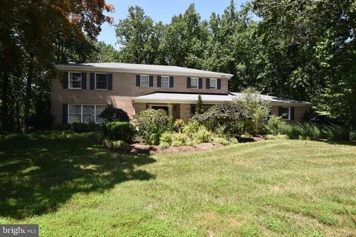 11202 Old Carriage Rd, GLEN ARM, MD, 21057-9415 | Card Image