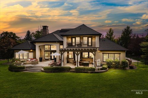 226 E Riversedge Dr, Eagle, ID, 83616-7068 | Card Image