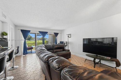101-7460 Woodmont Ter, Tamarac, FL, 33321-2526 | Card Image