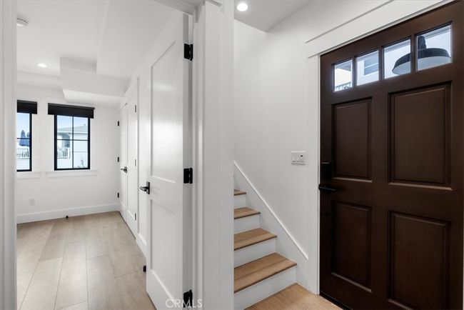 2406 Silverstrand Ave, Home with 3 bedrooms, 3 bathrooms and null parking in Hermosa Beach CA | Image 13