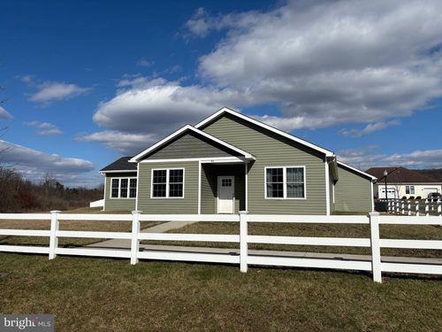 93 Candlewick Ct, FROSTBURG, MD, 21532-2509 | Card Image