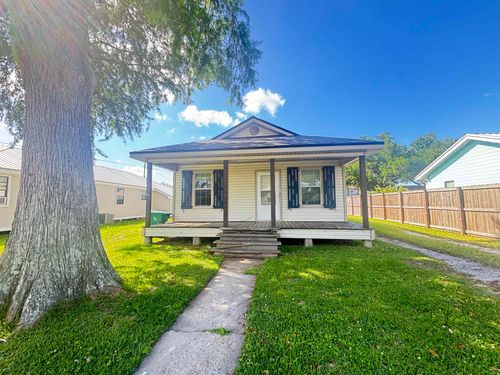 136 Catherine St, Lockport, LA, 70374-3004 | Card Image