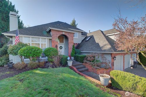 26517 161st Ave Se, Covington, WA, 98042-8203 | Card Image