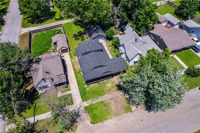 Aerial perspective of suburban area | Image 4