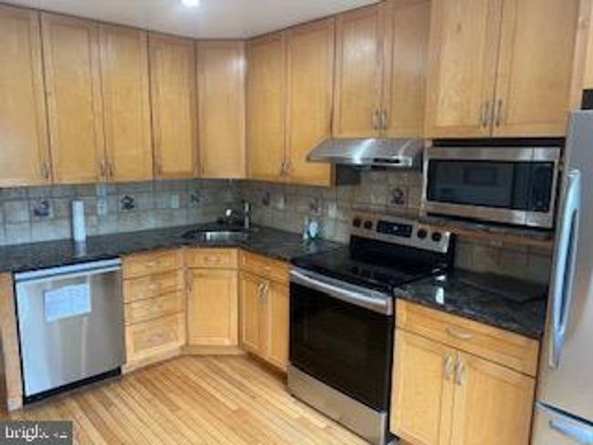 21 - 7606 Westlake Ter, Townhouse with 4 bedrooms, 4 bathrooms and null parking in BETHESDA MD | Image 4