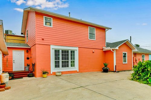 6116 Avenue Q 1/2, Galveston, TX, 77551-1455 | Card Image