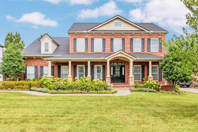 2049 Belshire Way, House other with 5 bedrooms, 3 bathrooms and 2 parking in Spring Hill TN | Image 2