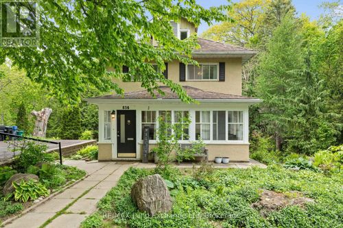 836 Victoria St, Midland, ON, L4R1B6 | Card Image