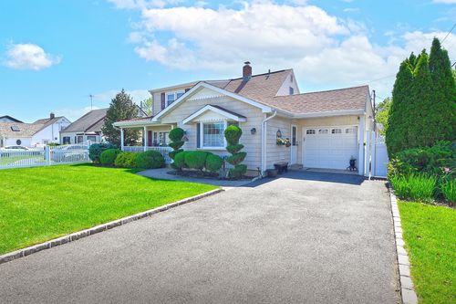 57 Carnation Rd, Levittown, NY, 11756-2035 | Card Image