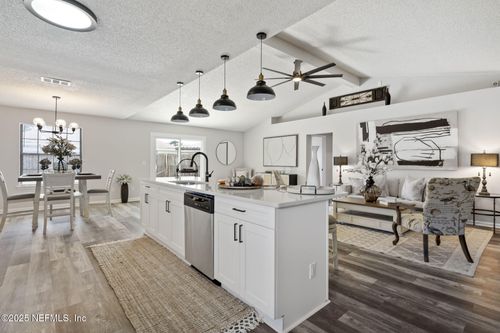 2987 Quapaw Trl, Middleburg, FL, 32068-4247 | Card Image