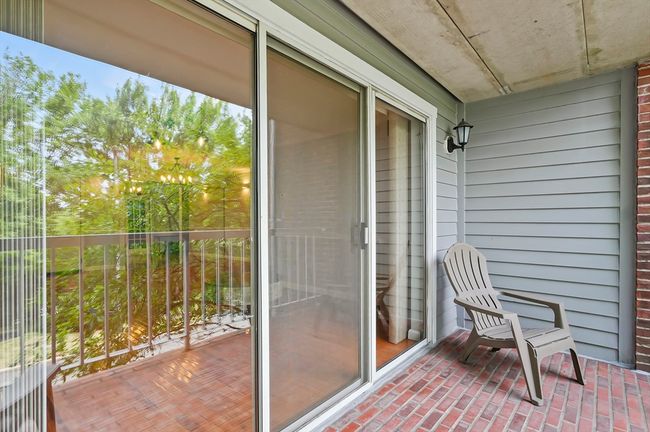 APT-208 - 200 Captains Row, Condo with 2 bedrooms, 2 bathrooms and 2 parking in Chelsea MA | Image 18