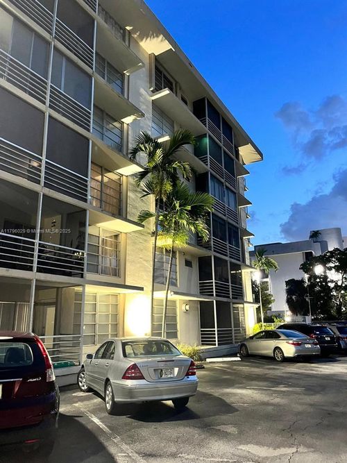 apt-108-1750 Ne 115th St, Miami, FL, 33181-3118 | Card Image