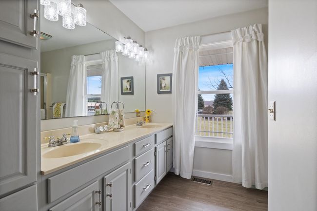 2776 E Lapoint Dr, House other with 3 bedrooms, 4 bathrooms and null parking in Milford IN | Image 14