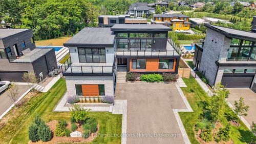 116 Courchevel Cres, Blue Mountains, ON, L9Y0Z8 | Card Image