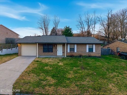 5438 Malachi Cir, Knoxville, TN, 37918-6137 | Card Image