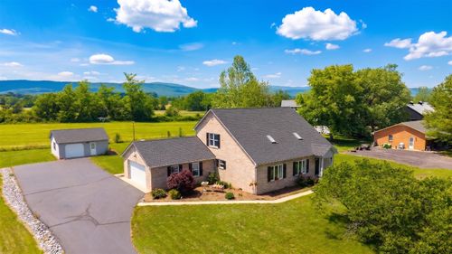 1802 N River Rd, MOUNT SOLON, VA, 22843-2306 | Card Image