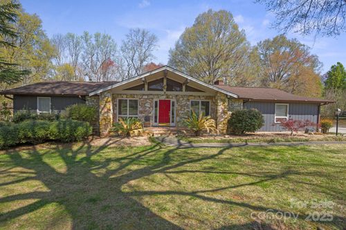 118 Lakewood Dr, Kings Mountain, NC, 28086-9592 | Card Image
