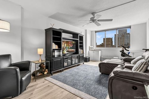 apt-32g-345 E 93rd St, New York, NY, 10128-5524 | Card Image