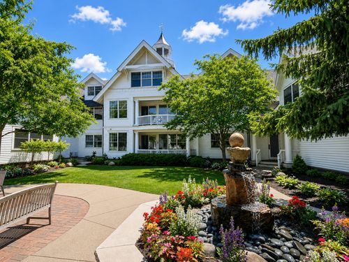s204-205 Mill St, Excelsior, MN, 55331-2102 | Card Image