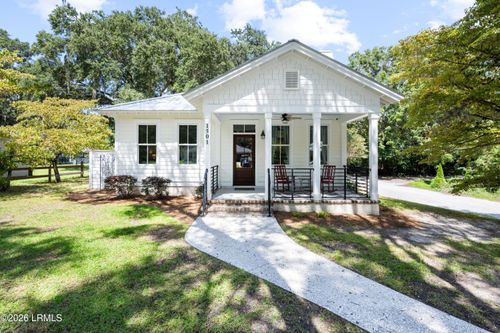 1501 Lafayette St, Beaufort, SC, 29902-7012 | Card Image