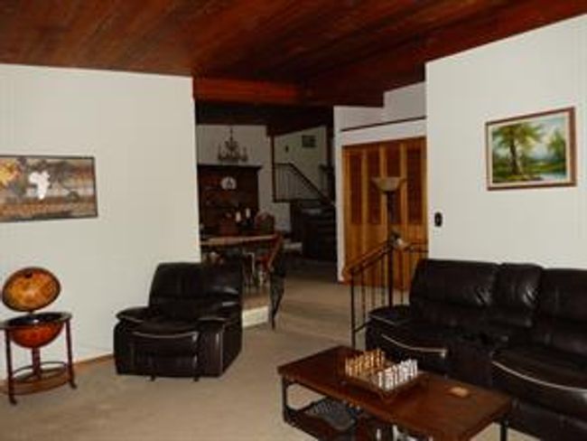 1251 St Charles Rd N, House detached with 4 bedrooms, 2 bathrooms and null parking in Lethbridge AB | Image 11