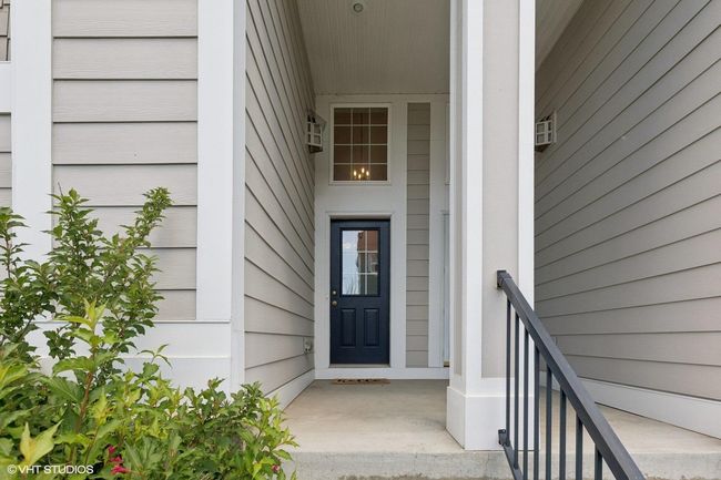 Covered main entrance | Image 4