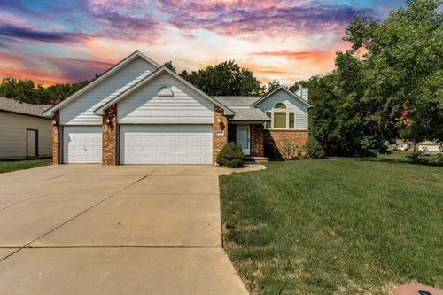 1601 N Prairie Run Cir, Mulvane, KS, 67110-1120 | Card Image