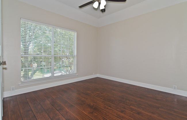 One Of 3 Upstairs Guest Bedrooms. | Image 28