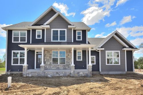 8175 W Bluebird Court, Mequon, WI, 53097 | Card Image
