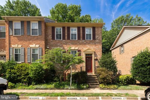 5920 Woodfield Estates Dr, ALEXANDRIA, VA, 22310-1874 | Card Image