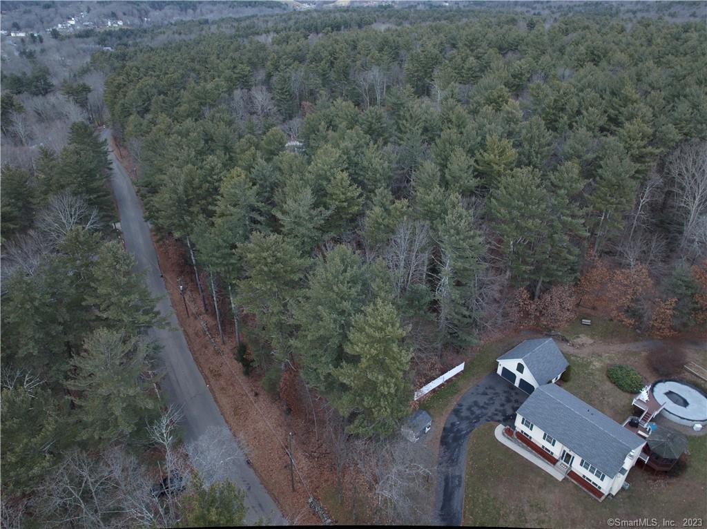 14 Goodell Road, For Sale in Stafford Zoocasa