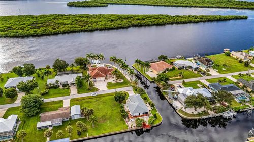 3493 Peace River Dr, Punta Gorda, FL, 33983-3567 | Card Image